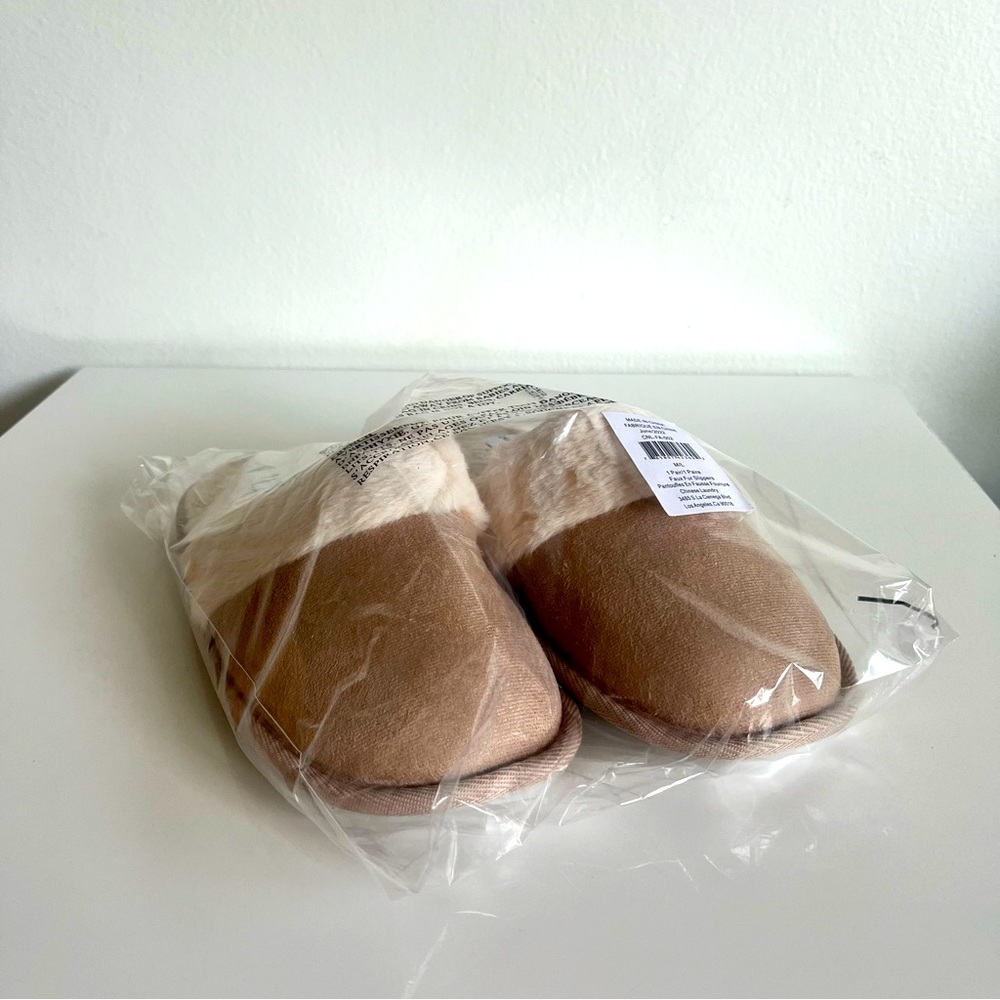 Chinese Laundry Slippers